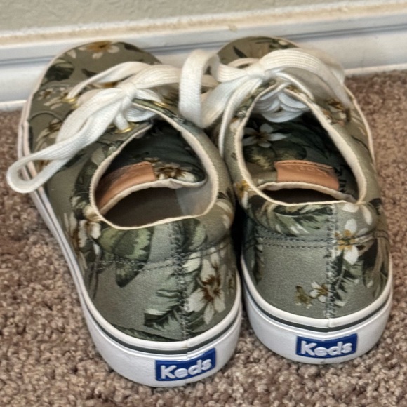 Ked’s Jump Kick Green Tropical Floral Lace Up Shoes - Never Worn - Picture 2 of 6